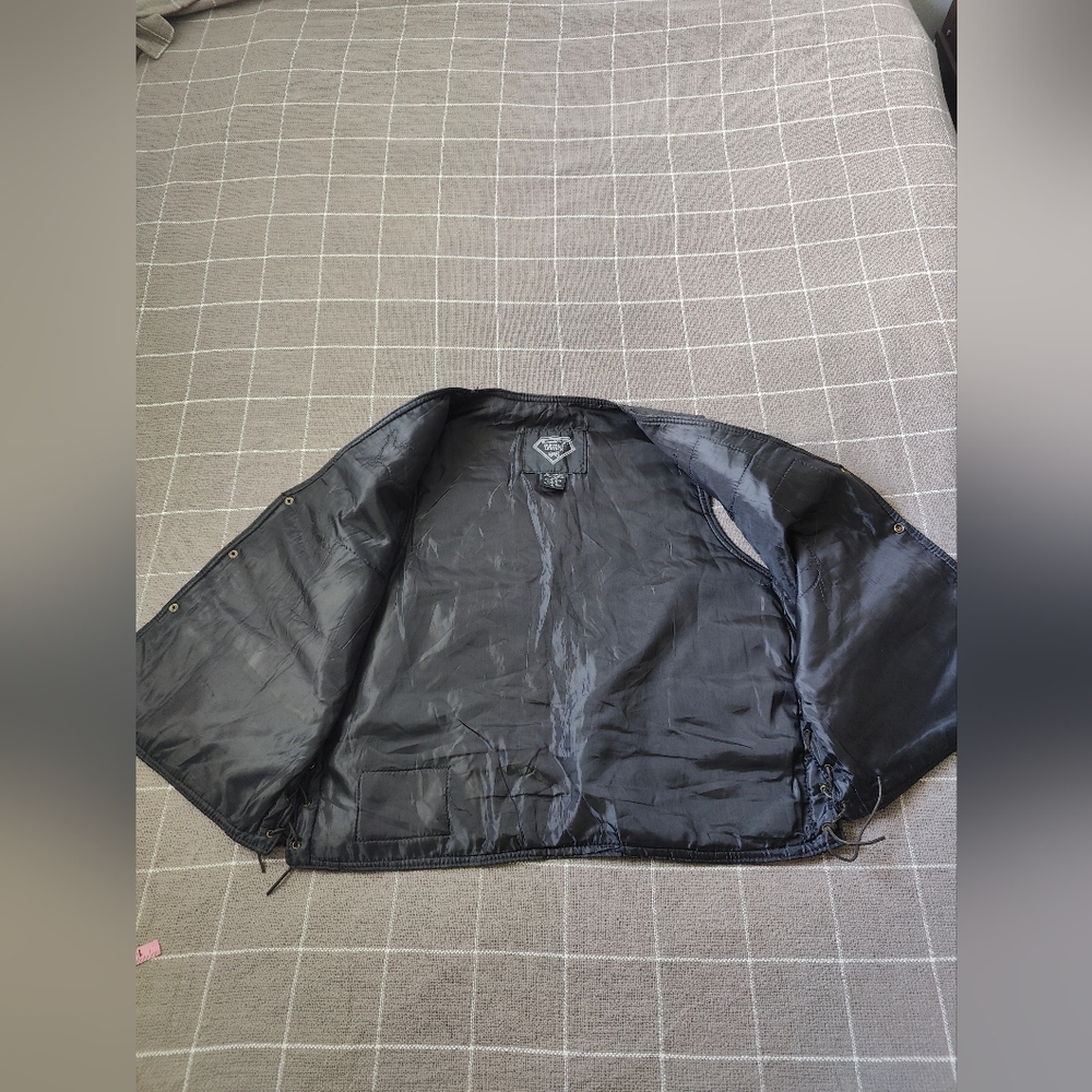 VINTAGE Buffalo Leather Biker Vest - Picture 13 of 13